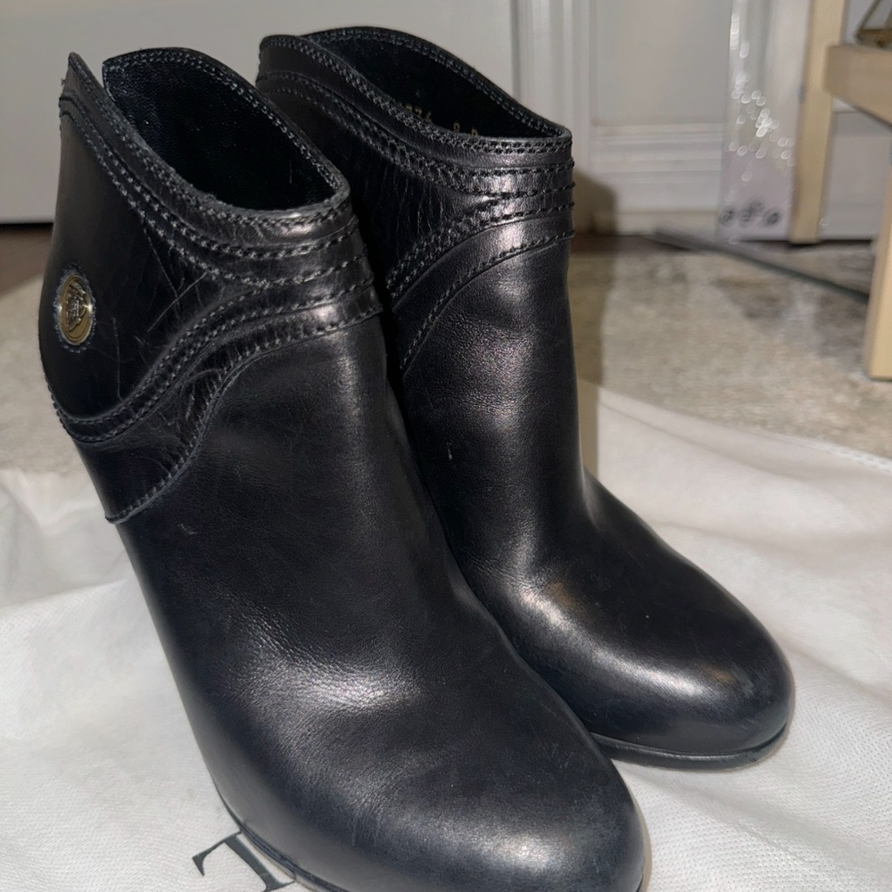 Authentic leather Gucci black Diana Ankle boots Size 8 - Picture 9 of 11